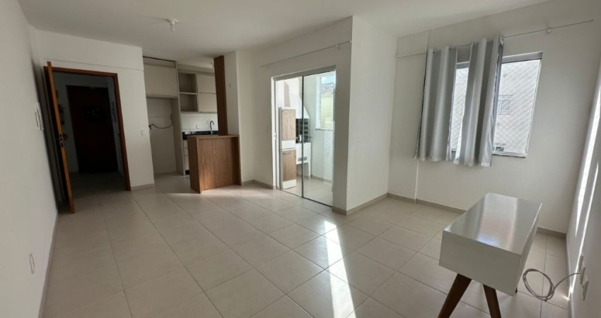 Apartamento com 2 dormitórios à venda, 62 m² por R$ 299.000,00 - Serraria - São José/SC