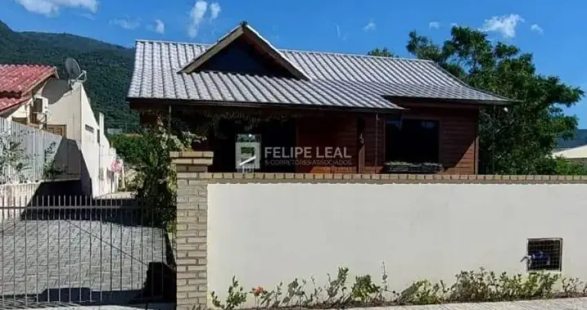 Casa a 200 metros do mar, com escritura — praia de fora, palhoça/sc