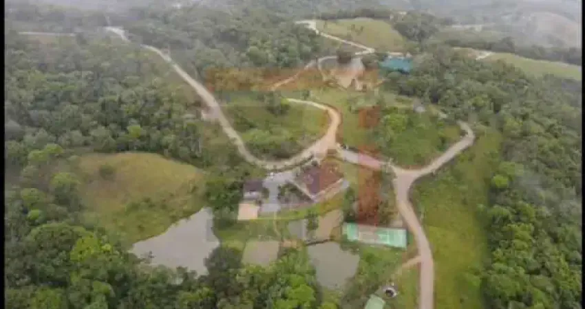 Terreno à venda na Rua da Jaboticabeira, Varginha, Santo Amaro da Imperatriz