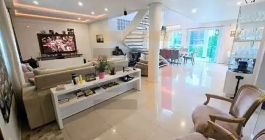 Casa em condomínio fechado com 3 quartos à venda na Rua Douglas Seabra Levier, 228, Carvoeira, Florianópolis