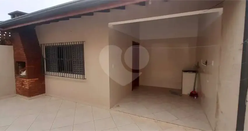 Casa com 3 quartos à venda na Vila Doutor Laurindo, Tatuí 