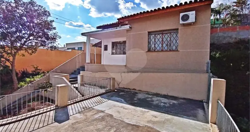 Casa comercial à venda no Centro, Piedade