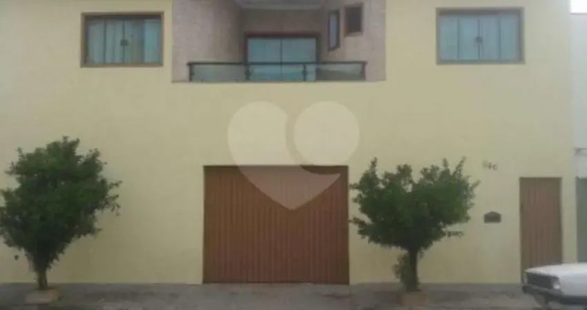 Casa com 4 quartos à venda na Dos Crisântemos, Jardim Simus, Sorocaba