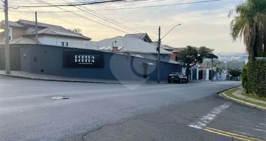 Casa com 3 quartos à venda no Jardim Santa Rosália, Sorocaba 