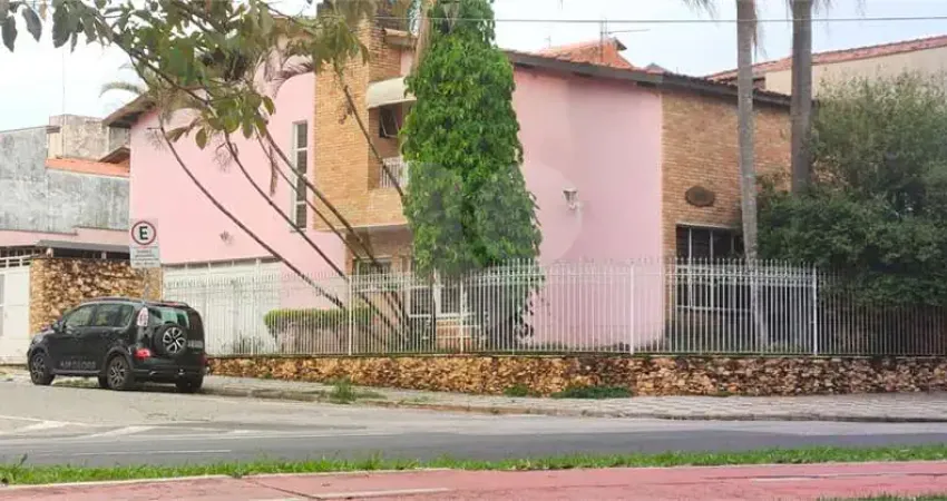 Casa com 5 quartos à venda na Vila Trujillo, Sorocaba