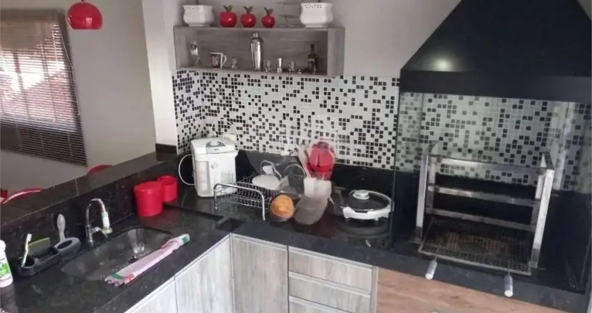 Casa com 3 quartos à venda na Vila Assis, Sorocaba 