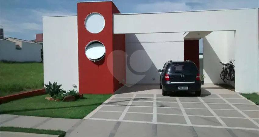 Terreno em condomínio fechado à venda no Centro, Araçoiaba da Serra 