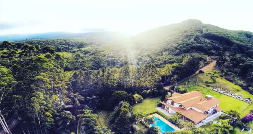 Chácara / sítio com 7 quartos à venda no Centro, Tapiraí