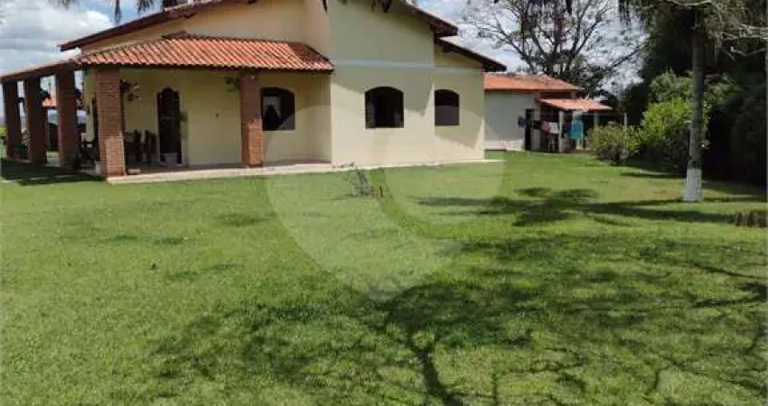 Chácara / sítio com 4 quartos à venda no Centro, Araçoiaba da Serra 