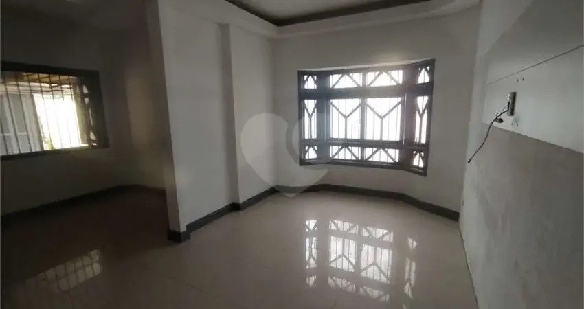 Casa com 3 quartos à venda no Santana, Porto Alegre