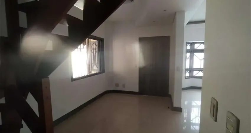 Casa com 3 quartos à venda na Rua Doutor Gastão Rhodes, Santana, Porto Alegre