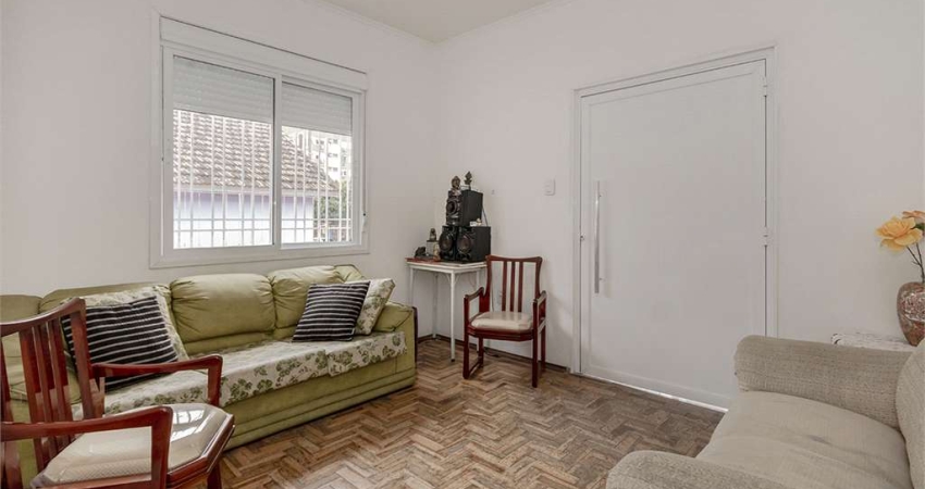 Casa com 3 quartos à venda na Avenida dos Cubanos, Partenon, Porto Alegre