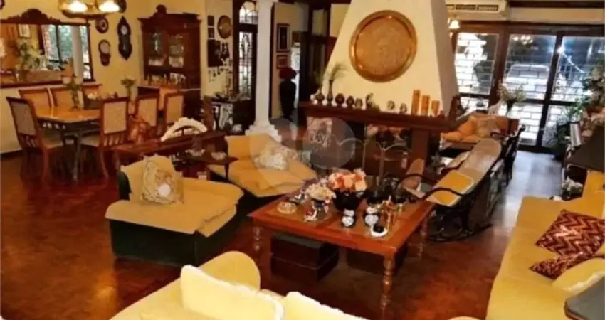 Casa comercial à venda na Vila Assunção, Porto Alegre 