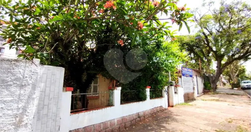Terreno à venda no Medianeira, Porto Alegre 