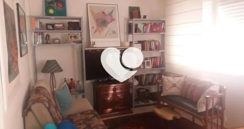 Apartamento com 3 quartos à venda no São João, Porto Alegre