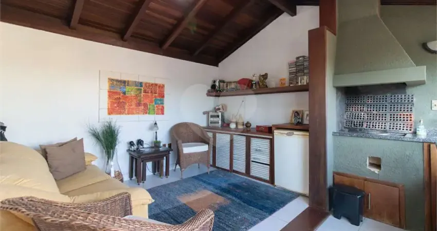 Casa com 3 quartos à venda na Avenida Flamengo, Ipanema, Porto Alegre