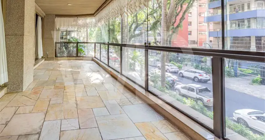 Apartamento com 3 quartos à venda em Petrópolis - RS