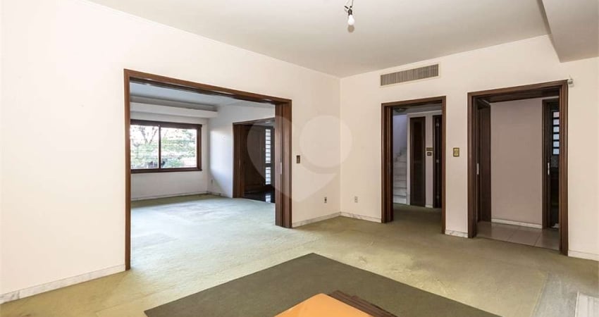 Casa comercial à venda no Boa Vista, Porto Alegre 