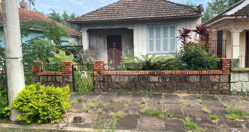 Terreno à venda na Rua Ricalde Marques, Passo da Areia, Porto Alegre
