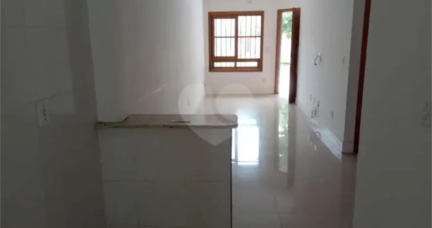 Casa com 2 quartos à venda na Rua Padre Valerio Alberton, 161, Aberta dos Morros, Porto Alegre