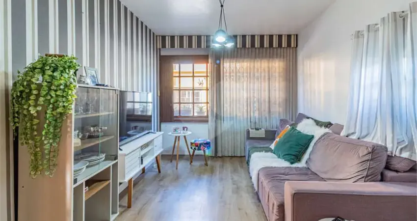 Casa com 3 quartos à venda na Rua General Gomes Carneiro, Azenha, Porto Alegre
