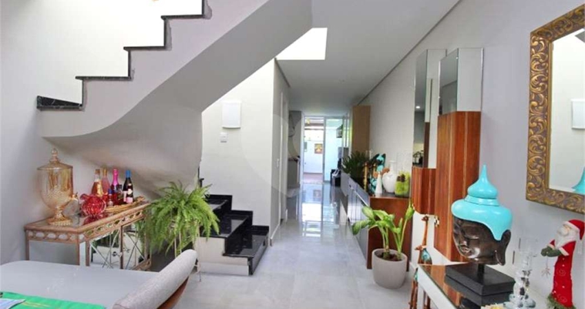 Casa com 2 quartos à venda na Rua Vacaria, Aberta dos Morros, Porto Alegre