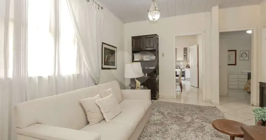 Casa com 3 quartos à venda na Rua Roque Gonzales, 217, Jardim Botânico, Porto Alegre