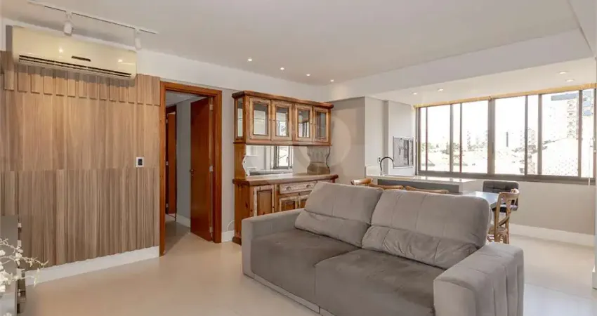 Apartamento com 3 quartos à venda na Rua Roque Calage, 400, Passo da Areia, Porto Alegre