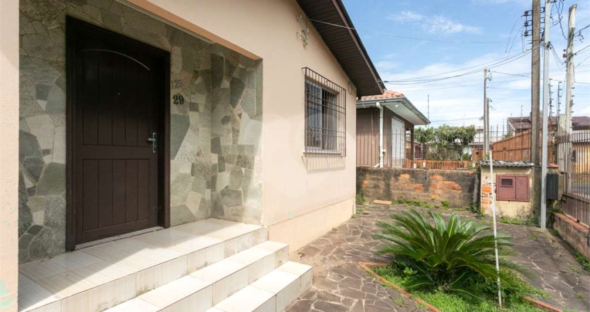 Casa com 2 quartos à venda na Oliveira Rolim, Sarandi, Porto Alegre