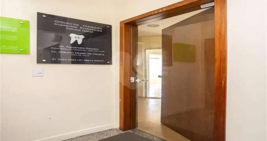 Salas com 1 quartos para locação em Centro Histórico - RS