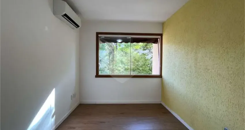 Apartamento com 2 quartos para locação em Menino Deus - RS