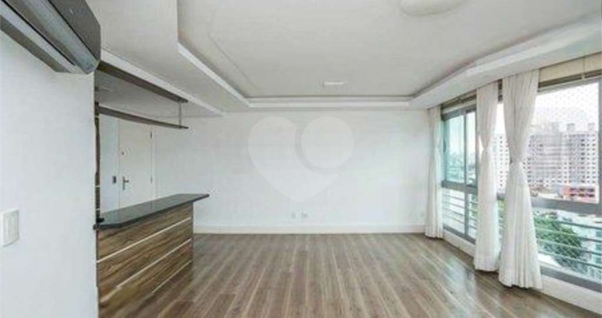 Apartamento com 3 quartos à venda em Azenha - RS