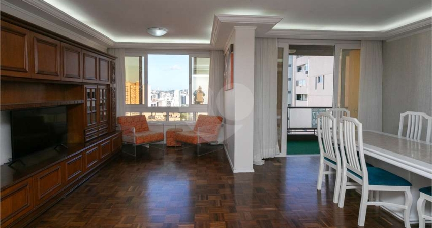 Apartamento com 3 quartos à venda em Centro Histórico - RS