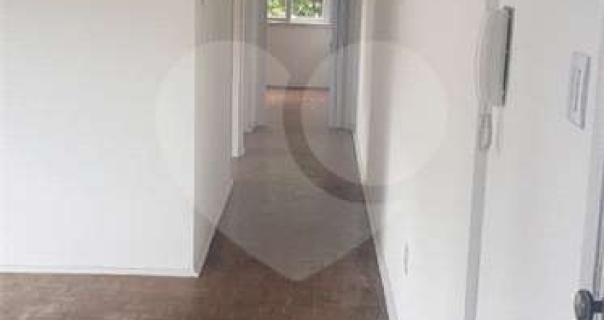 Apartamento com 3 quartos à venda ou para locação em Azenha - RS