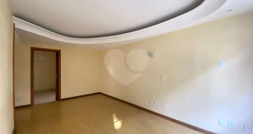 Apartamento com 3 quartos à venda na Avenida Iguassu, Petrópolis, Porto Alegre