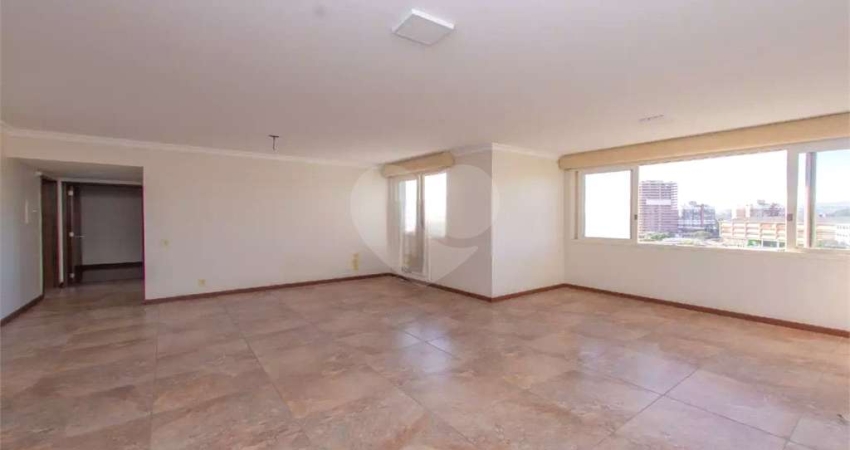 Apartamento com 3 quartos para locação em Três Figueiras - RS