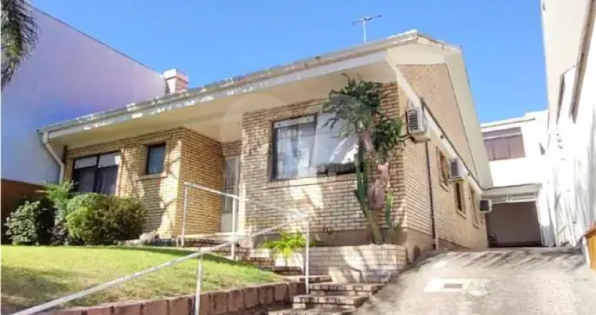 Casa com 4 quartos à venda na Vila Ipiranga, Porto Alegre 