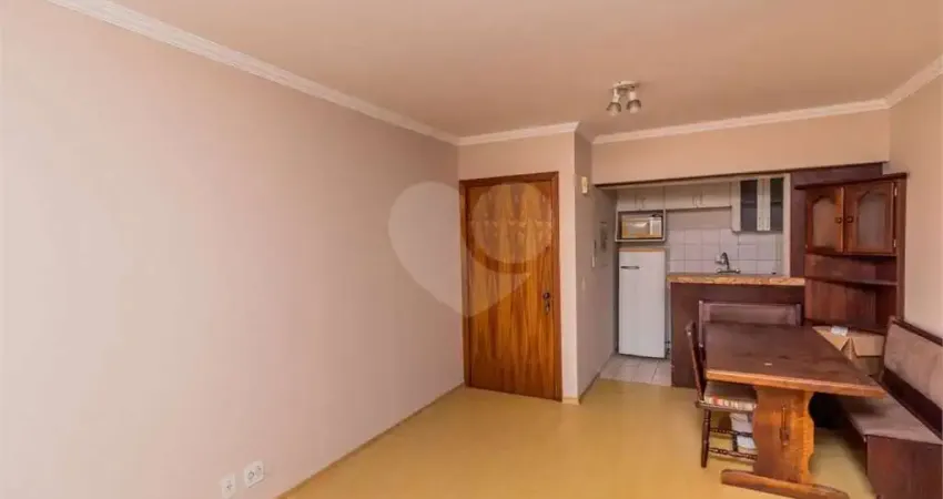 Apartamento com 3 quartos para alugar em Petrópolis, Porto Alegre