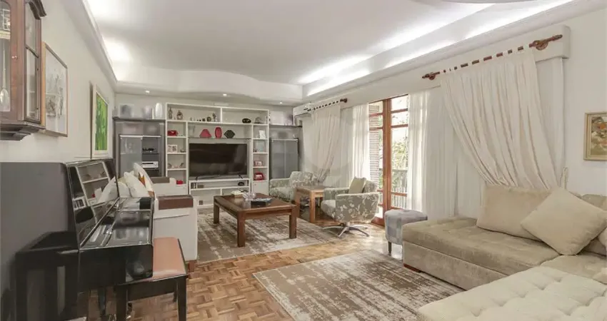 Casa com 3 quartos à venda no Jardim Lindóia, Porto Alegre 