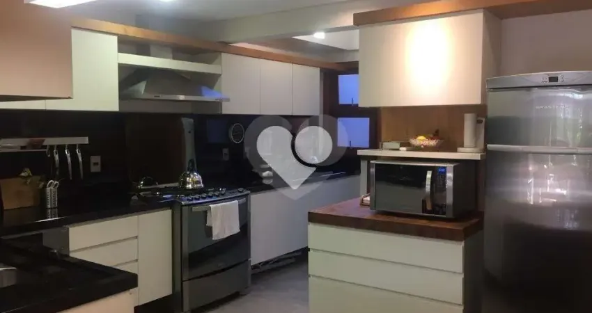 Terreno em condomínio fechado à venda no Três Figueiras, Porto Alegre 