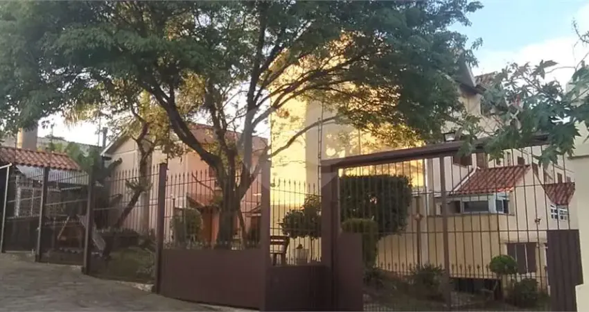 Terreno em condomínio fechado à venda no Cavalhada, Porto Alegre 