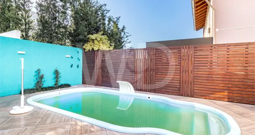 Terreno em condomínio fechado à venda na Avenida Edgar Pires de Castro, 540, Hípica, Porto Alegre