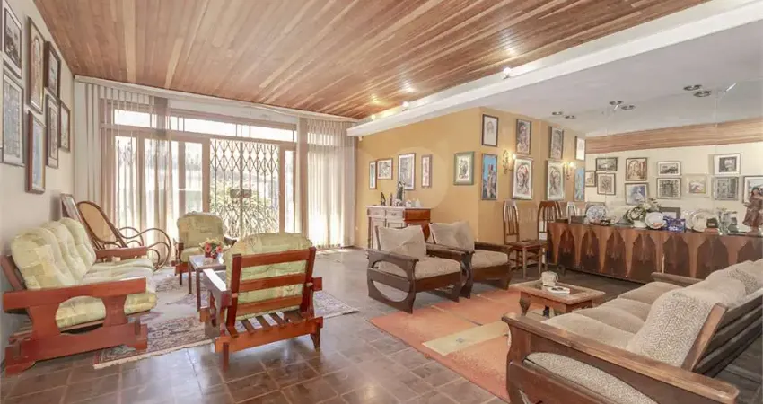 Casa com 5 quartos à venda na Rua Doutor Lauro de Oliveira, 12, Rio Branco, Porto Alegre