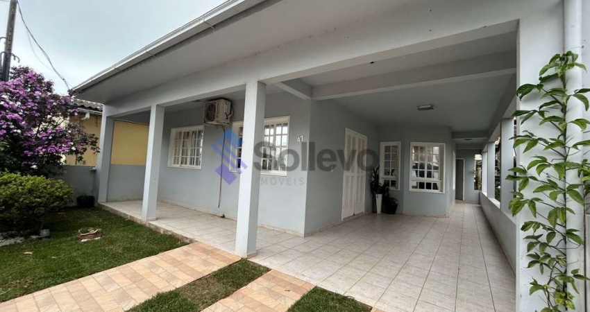 Casa à venda no bairro Centro - Imbituba/SC