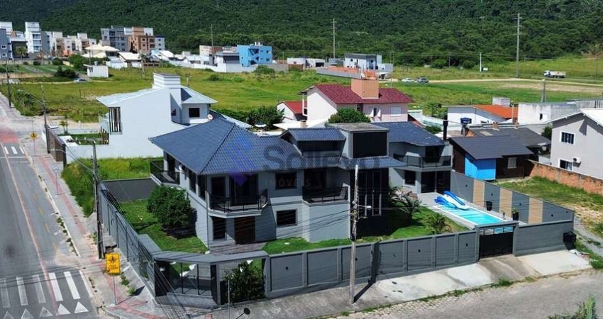 Casa à venda no bairro Village - Imbituba/SC