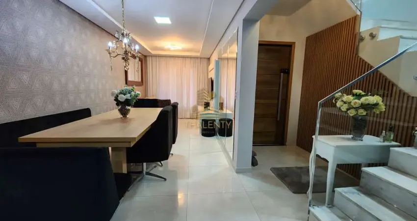 Casa com 4 quartos para alugar na Rua Nicolau Scheffer, 515, Santa Cândida, Curitiba