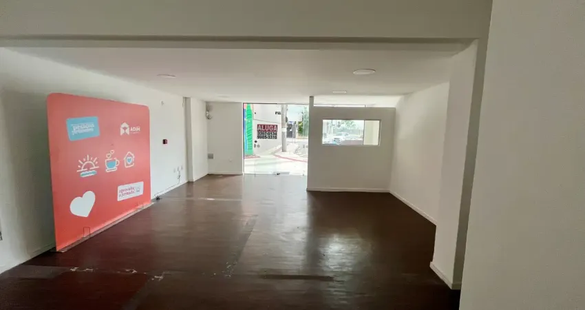 Sala comercial ampla com 50,46m²,  bem localizada próxima à avenida brasil
