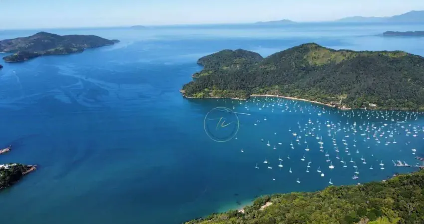 Terreno em condomínio fechado à venda na Praia do Itamambuca, Ubatuba 