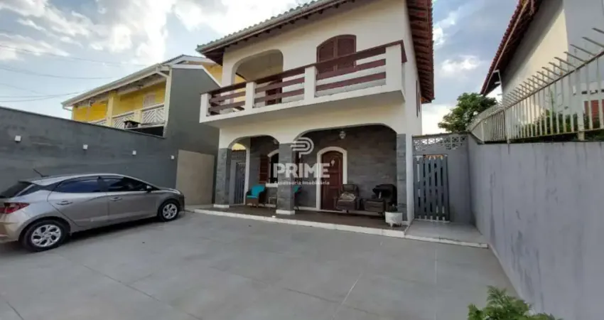 SOBRADO COM 03 DORMITÓRIOS E EDÍCULA COM 01 DORMITÓRIO, 244m² À VENDA POR R$790.000,00