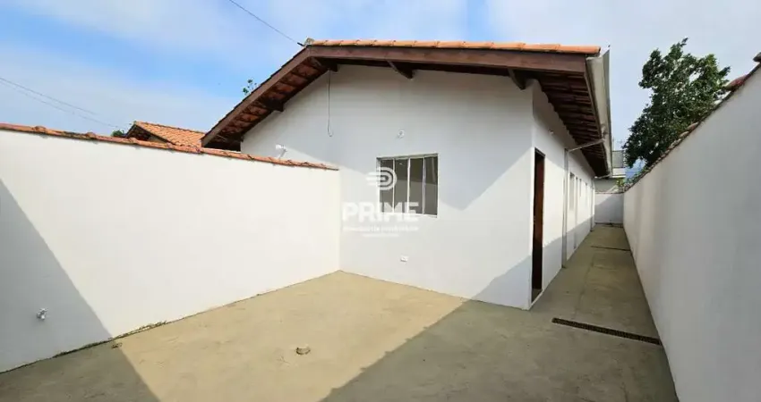 Casa á venda de 61,m², com 2 dormitórios por R$ 290.000,00 no bairro Balneário dos Golfinhos - Caraguatatuba/SP